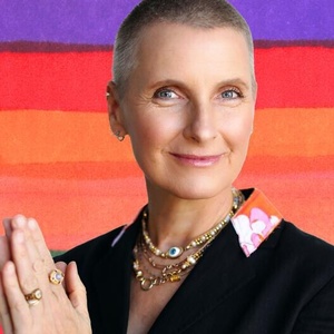 EAT, PRAY, LOVE Author Elizabeth Gilbert to Speak at Carpenter Center Photo