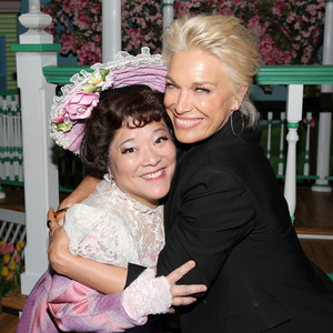 Photos: Hannah Waddingham Visits SCHMIGADOON! on Broadway Photo