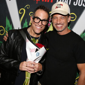 Photos: LITTLE SHOP OF HORRORS Alumni Reunite to Celebrate Record-Breaking 2,210th Pe Photo