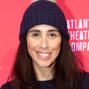 Sarah Silverman Guest Hosts Comedy Central's THE DAILY SHOW Video