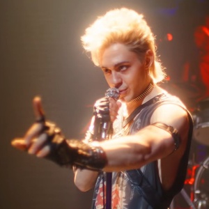 Video: THE LOST BOYS Cast Performs 'Have to Have You' In New Clip