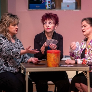 EXIT LAUGHING Comes to Farmington Players This Week Photo