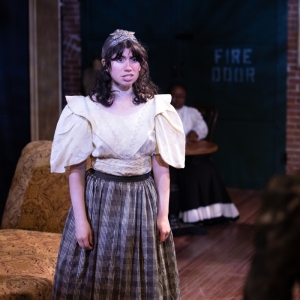 Photos: First Look At The Rhode Premiere of Lolita Chakrabarti's RED VELVET Photo
