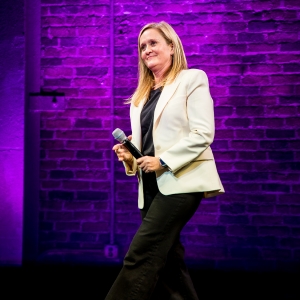 Photos: Samantha Bee's HOW TO SURVIVE MENOPAUSE Opens