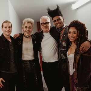 Photos: THE VAMPIRE LESTAT's Sam Reid Visits THE LOST BOYS on Broadway Photo