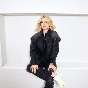 Joanne Mcnally Adds New UK PINOTPHILE Tour Dates Photo