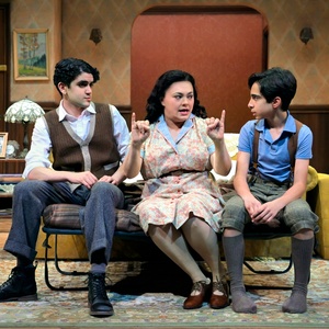 Photos: First Look at Neil Simon's LOST IN YONKERS at Center REP Photo