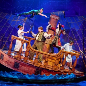 Review Roundup: PETER PAN GOES WRONG Opens In Los Angeles Photo