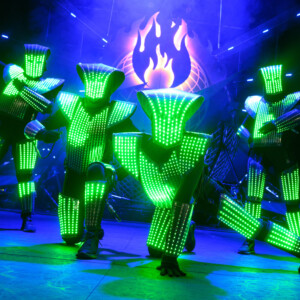 Photos: CIRQUE BERSERK! Returns to the Garrick Theatre Photo