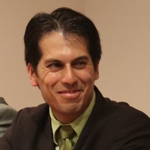 Conmemoran 10 Años Del Taller Literario De La Capilla Alfonsina Con La Colección Somo