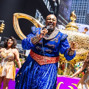 Photos: ALADDIN Unveils Giant Magic Lamp Installation in Times Square Photo