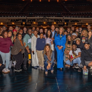 Photos: Maryland Governor Visits THE WIZ and Invites Cast to Home