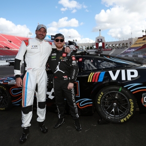 Photos: Harry Jowsey, Howie Mandel, Skeet Ulrich, and More Whip Around LA Coliseum Ahead of 2024 NASCAR Clash