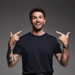 Joel Dommett to Conclude HAPPY IDIOT Tour at London Palladium in April 2026 Photo