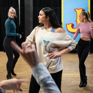 Photos: Wolverhampton Grand Theatres BEAUTY AND THE BEAST Panto In Rehearsal Photo