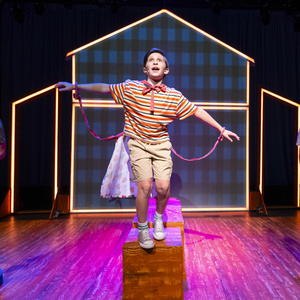 Photos: FIXING FRANKIE At Little Red Light Theatre Photo