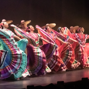 ¡Viva Mexico! ¡Viva America! Celebrates Music and Dance From Both Sides of the Photo