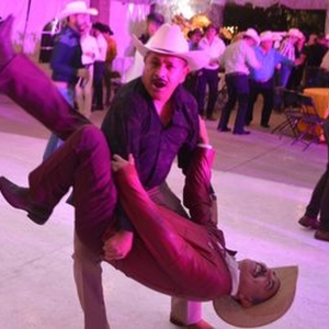 El Fotógrafo Armando Cristeto Conversará Con El Público De Su Exposición Fulgor