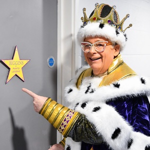 Photos: Behind the Scenes of ROBIN HOOD at Birmingham Hippodrome Photo