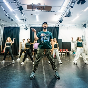 Photos: Inside Rehearsal For ALADDIN Pantomime at Hackney Empire Photo