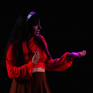 Farah: Una Ficción Que Tiene Lugar En Los Años Setenta Donde El Lenguaje No Es Lo Más