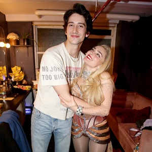 Photos: Milo Manheim and Meg Donnelly Reunite at MOULIN ROUGE! Photo