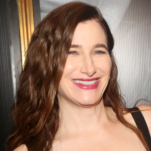 Kathryn Hahn Says TANGLED's 'Mother Knows Best' Choreography is 'Out of This World' Photo