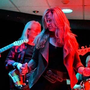 The Surfcasters to Perform Led Zeppelin Classics at Bay Street Theater Photo