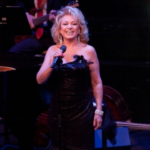 West End Star Elaine Paige to be Given Damehood Photo