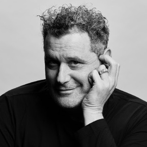 Isaac Mizrahi Will Celebrate 10th Anniversary at Cafe Carlyle Photo