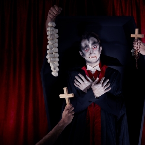 DRACULA: THE BLOODY TRUTH Comes to Great Lakes Theater in October Photo