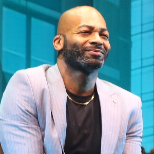 Video: Watch Brandon Victor Dixon Take His Final Bow in HELLS KITCHEN Photo