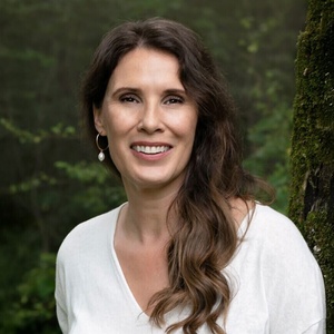 Writers On A New England Stage September Events Will Feature Ariel Lawhon and R. F. K Photo