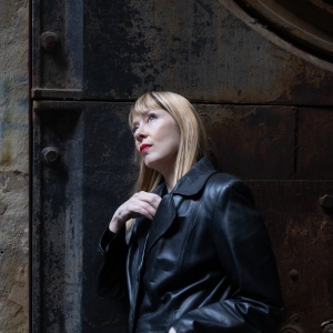 Suzanne Vega and Alain Souchon Come to the Town Hall in June Photo