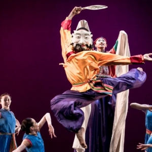 The Nai-Ni Chen Dance Company Brings RED FIRECRACKERS to the Flushing Town Hall Theat Photo