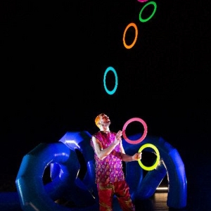 Gandini Juggling Performs Two Virtuoso Shows in London and Edinburgh This Spring and  Video