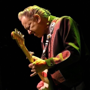 Patchogue Theatre Announces JIMMIE VAUGHAN & THE TILT-A-WHIRL BAND This August