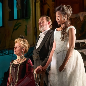 Photos: First Look At The UK Tour Of AN INSPECTOR CALLS Coming To Theatre Royal Glasg Photo