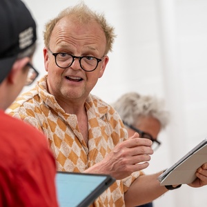 Benedict Cumberbatch, Toby Jones & More to Join Barbican Talk for Compass Collective Photo