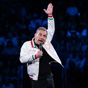 Sebastian Maniscalco, Ali Wong and More Set for Wynn Las Vegas 2026 Comedy Lineup Photo