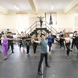 Photos: See Ruthie Henshall, Les Dennis & More in Rehearsals for 42 STREET Photo