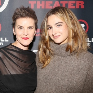Photos: On the Red Carpet at Opening Night of RICHARD II Photo
