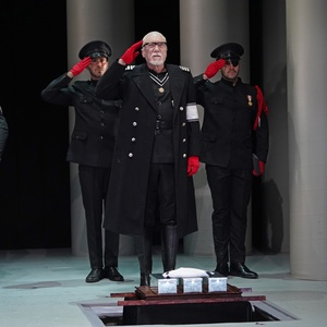 Photos: First Look At TITUS ANDRONICUS Starring Patrick Page