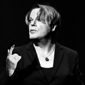 Eddie Izzard Will Return to New York in Solo Production of HAMLET in January 2024 Photo