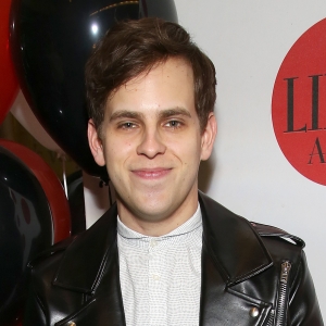 Taylor Trensch Will Join the Company of DRACULA, A COMEDY OF TERRORS Off-Broadway Photo