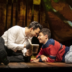 Full Cast Set For the North American Tour of THE KITE RUNNER Photo