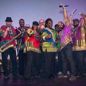 LET&rsquo;S GROOVE TONIGHT To Bring Earth, Wind & Fire Tribute Show To The Park Theatr Photo