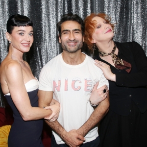 Photos: Katy Perry Visits the OH, MARY! Cast Backstage Photo