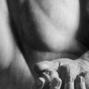 ERCOLE AMANTE is Now Playing in Paris Photo