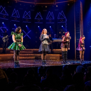 Photos: New SIX Queens Take First Bows on Broadway Photo